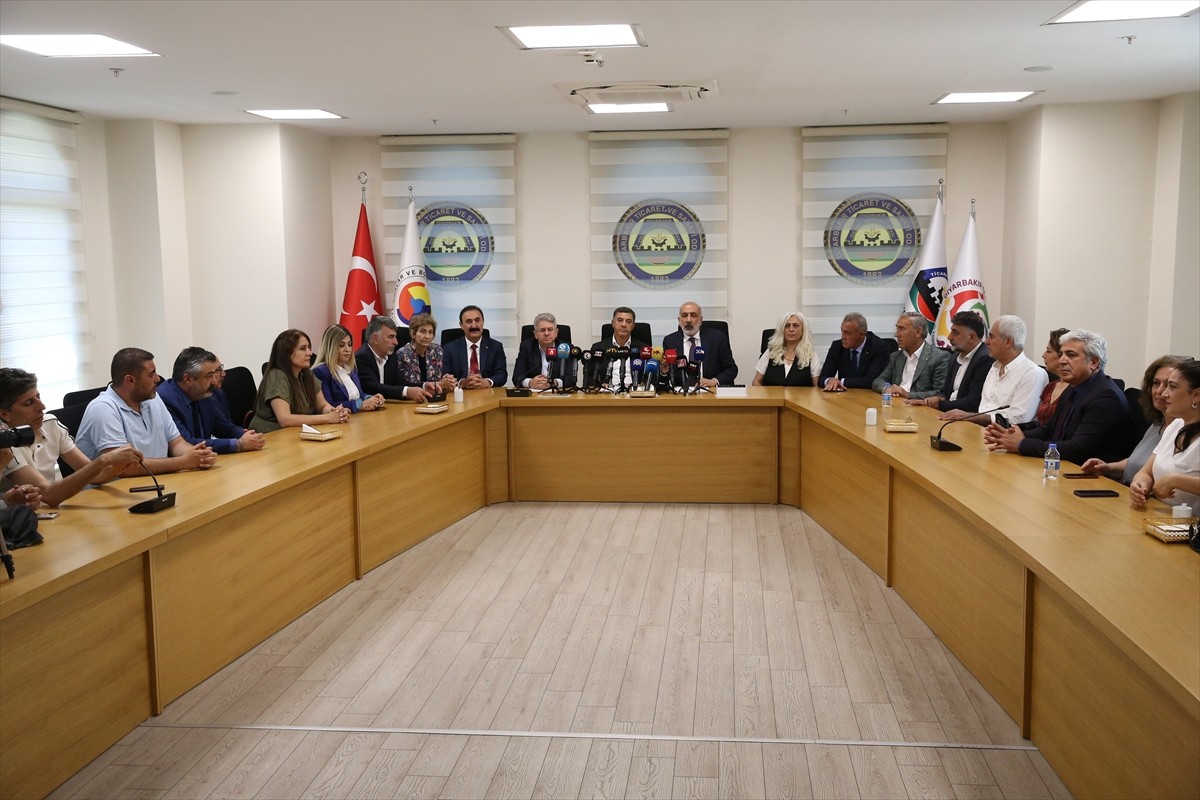 Diyarbakır'da, Doğu ve Güneydoğu Anadolu bölgelerinde faaliyet gösteren sivil toplum kuruluşları...