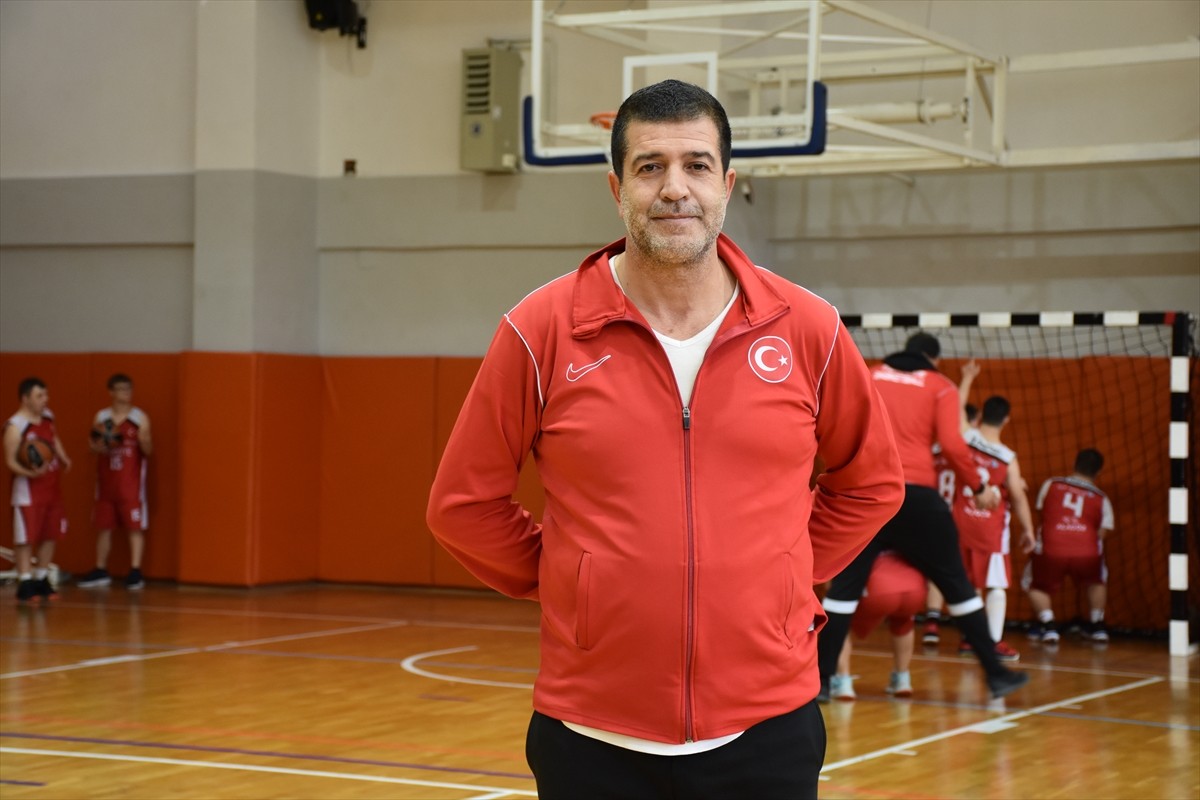 Down Sendromlular Basketbol Milli Takımı, 15-21 Haziran'da İtalya'da düzenlenecek Down Sendromlu...