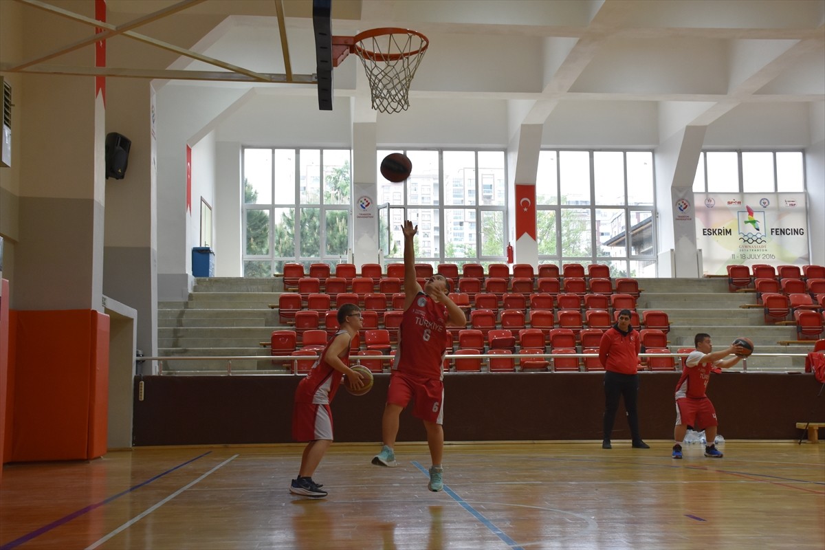 Down Sendromlular Basketbol Milli Takımı, 15-21 Haziran'da İtalya'da düzenlenecek Down Sendromlu...