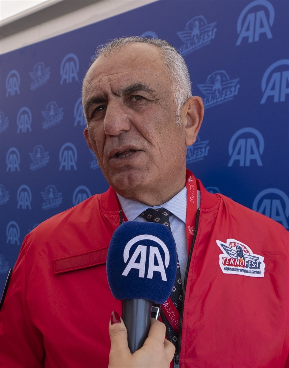 Dünyanın en büyük havacılık, uzay ve teknoloji festivali Havacılık, Uzay ve Teknoloji Festivali...