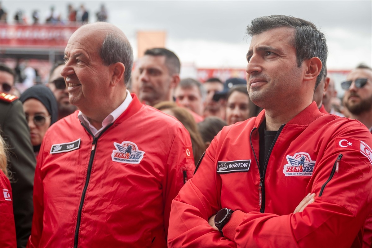 Dünyanın en büyük havacılık, uzay ve teknoloji festivali Havacılık, Uzay ve Teknoloji Festivali...