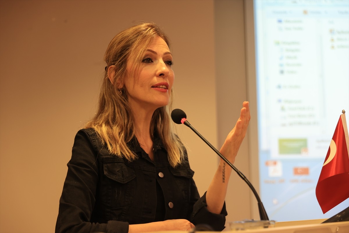 Edirne Ticaret ve Sanayi Odası'nda ApiTURroute Projesi kapsamında arıcılıkla doğa turizmini...