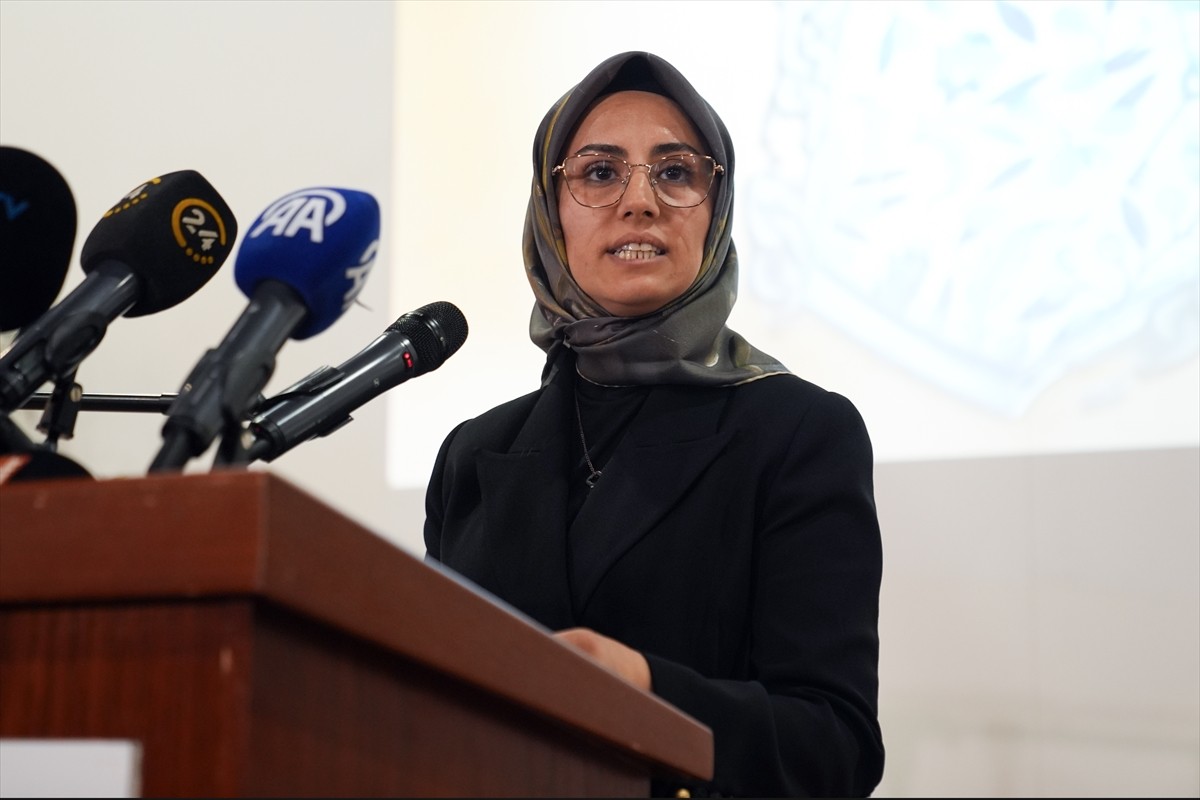 Filistin halkının mücadelesini İslam sanatının zarif formlarıyla dünyaya hatırlatmak amacıyla...