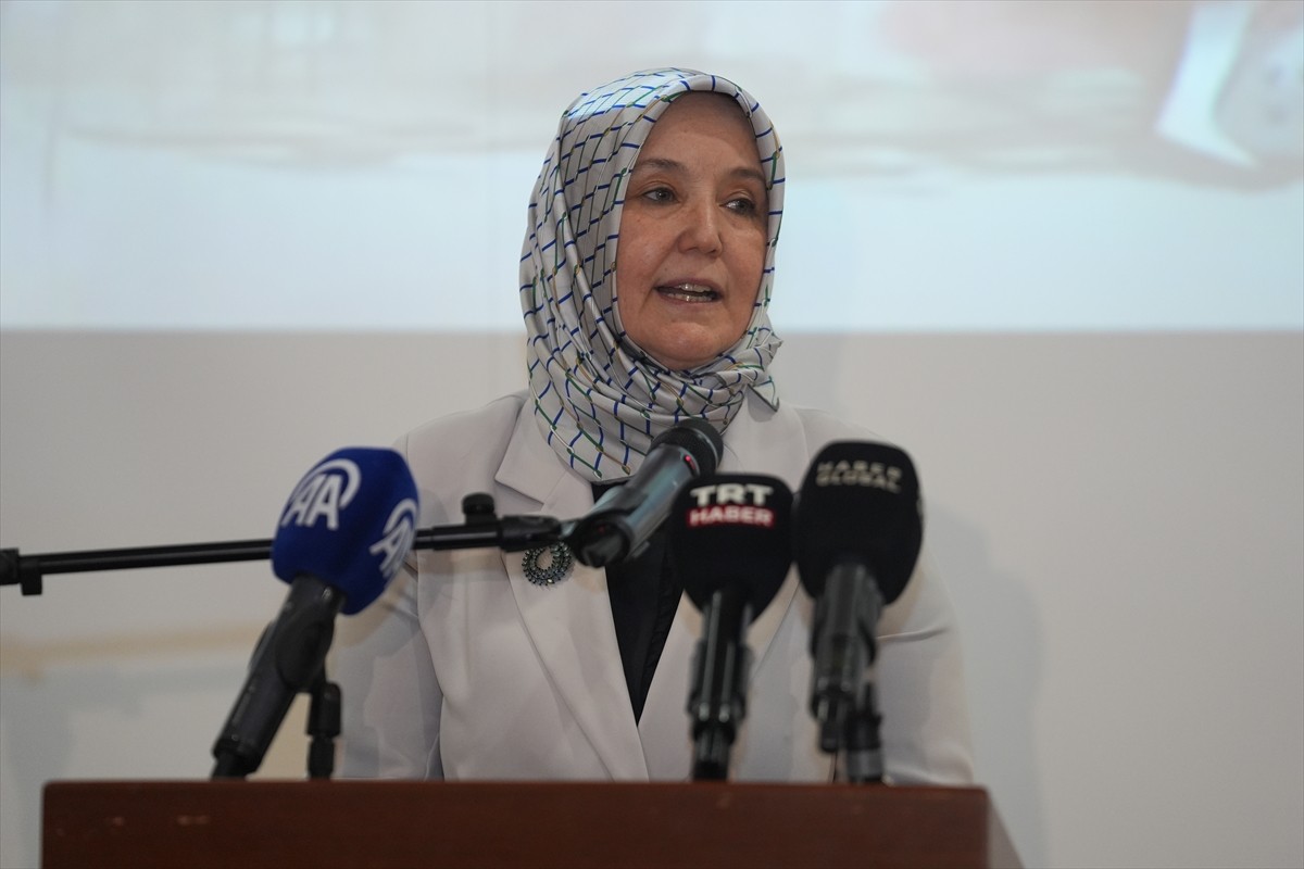 Filistin halkının mücadelesini İslam sanatının zarif formlarıyla dünyaya hatırlatmak amacıyla...