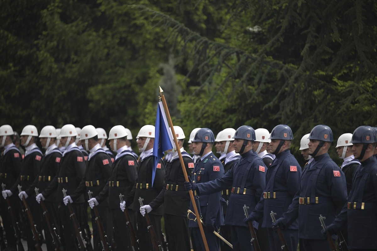 Genelkurmay Başkanı Orgeneral Metin Gürak, Mısır Genelkurmay Başkanı Korgeneral Ahmed Fethi...