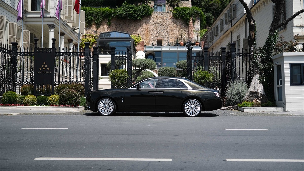 Ghost Series II, Ghost Extended Series II ve Black Badge Ghost Series II olmak üzere üç farklı...