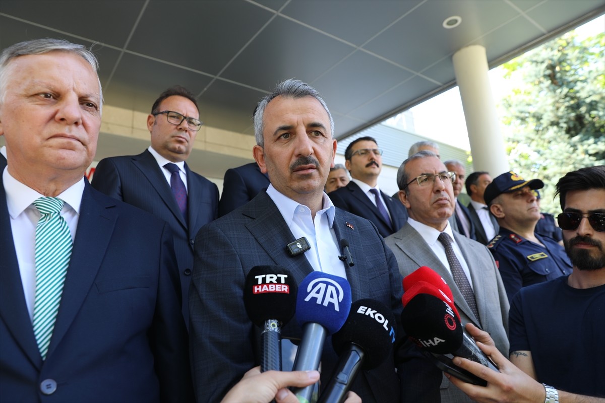 Gurbetçi gelişleri öncesi Edirne'deki sınır kapılarında ilave önlemler alındı. Edirne Valisi Yunus...