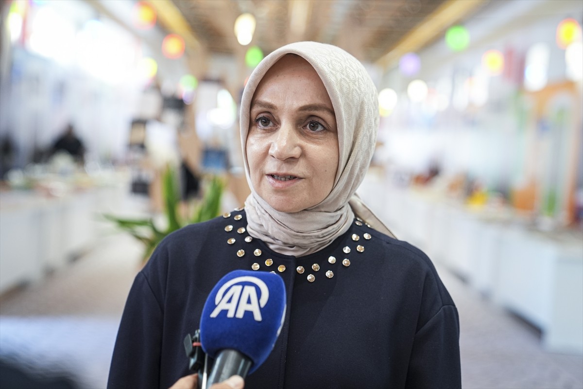 Her yaştan ziyaretçiyi kitap, kültür ve sanatla buluşturan "Şule Yüksel Şenler 3. Kitap ve Kültür...