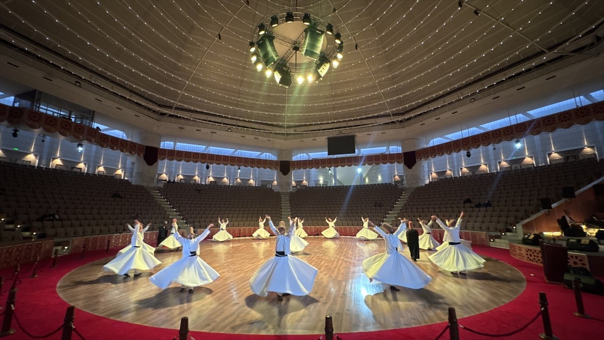  Hz. Mevlana ile ailesinin 797 yıl önce kente gelişinin kutlandığı "Teşrif-i Mevlana" etkinlikleri...