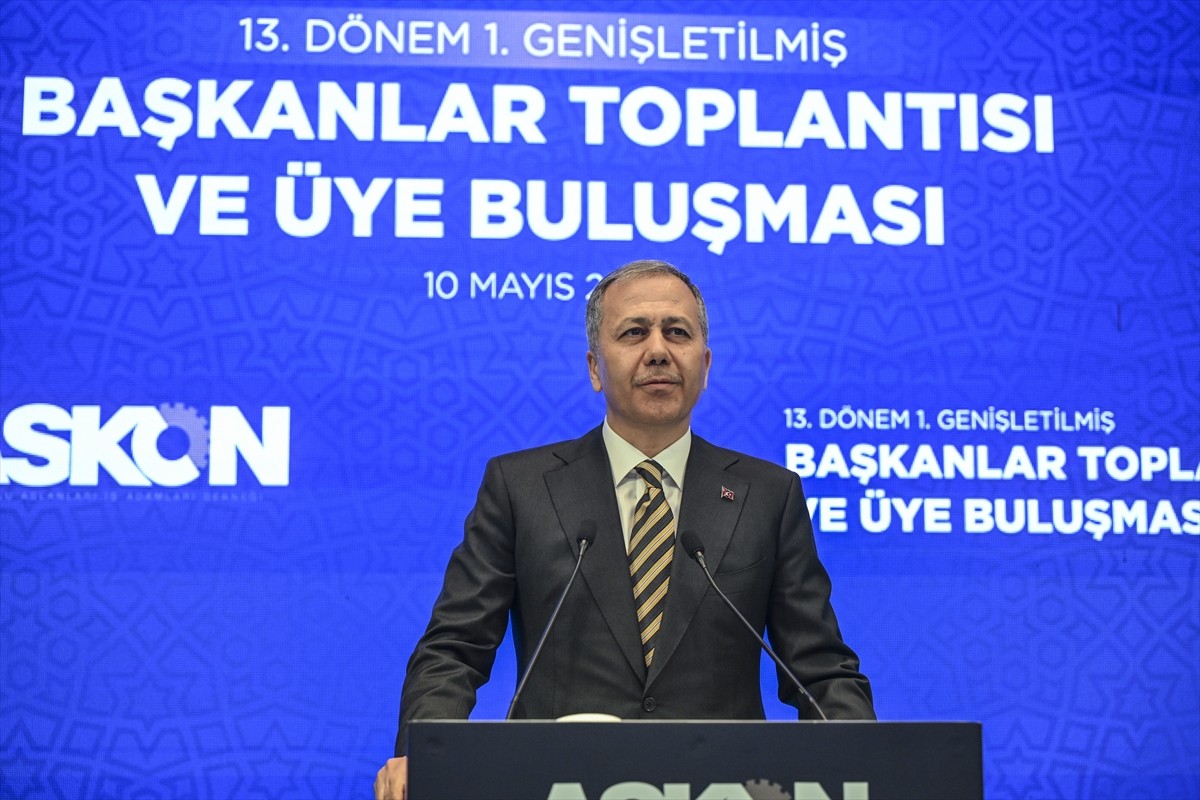 İçişleri Bakanı Ali Yerlikaya, Anadolu Aslanları İş Adamları Derneğinin (ASKON) Bakırköy'deki bir...