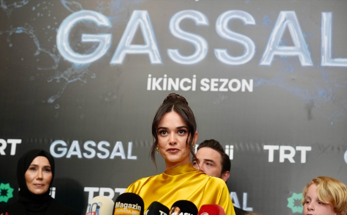 İlk sezonuyla izlenme rekorları kıran ve sosyal medyada geniş yankı uyandıran, Türkiye'nin...