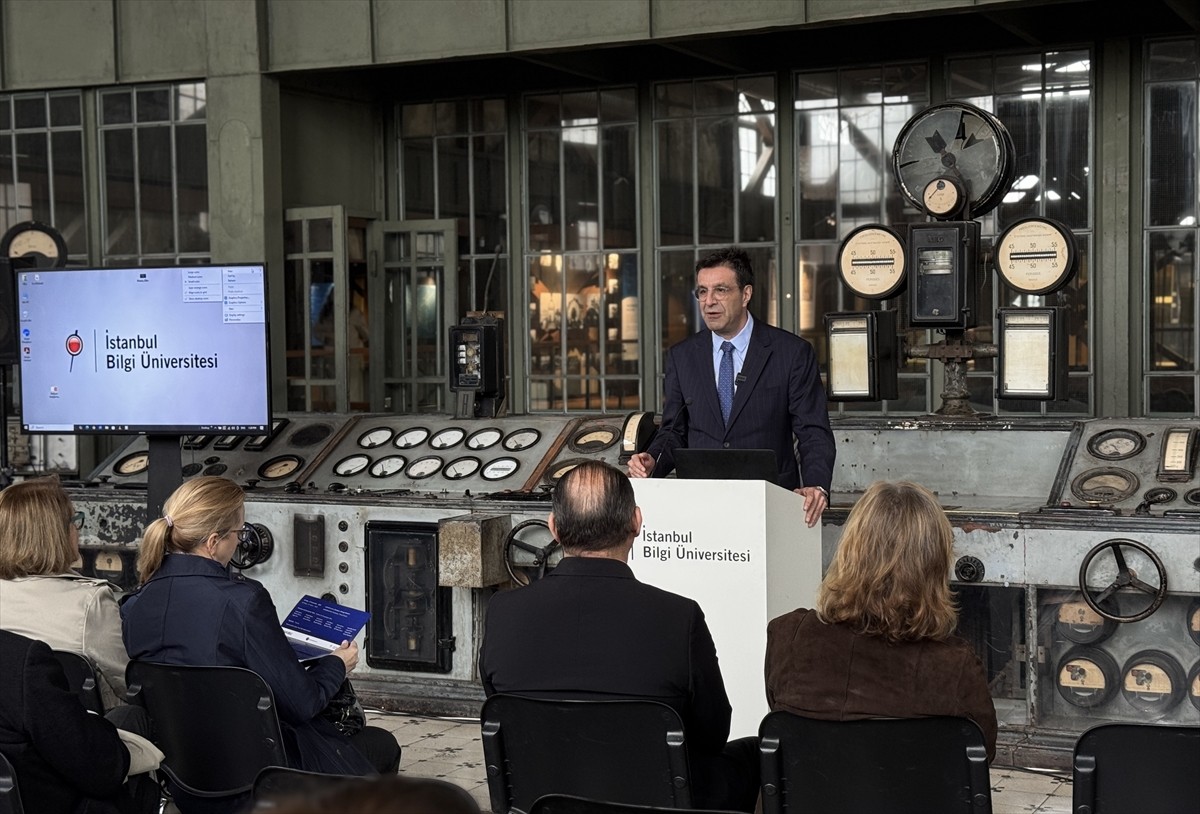 İstanbul Bilgi Üniversitesi Silahtarağa Arşiv ve Paribu işbirliğiyle hazırlanan "İstanbul'un...