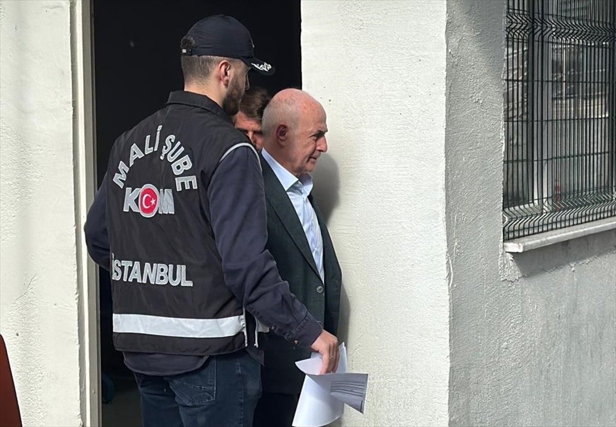 İstanbul Cumhuriyet Başsavcılığınca yürütülen 4 ayrı yolsuzluk soruşturmasında aralarında eski CHP...