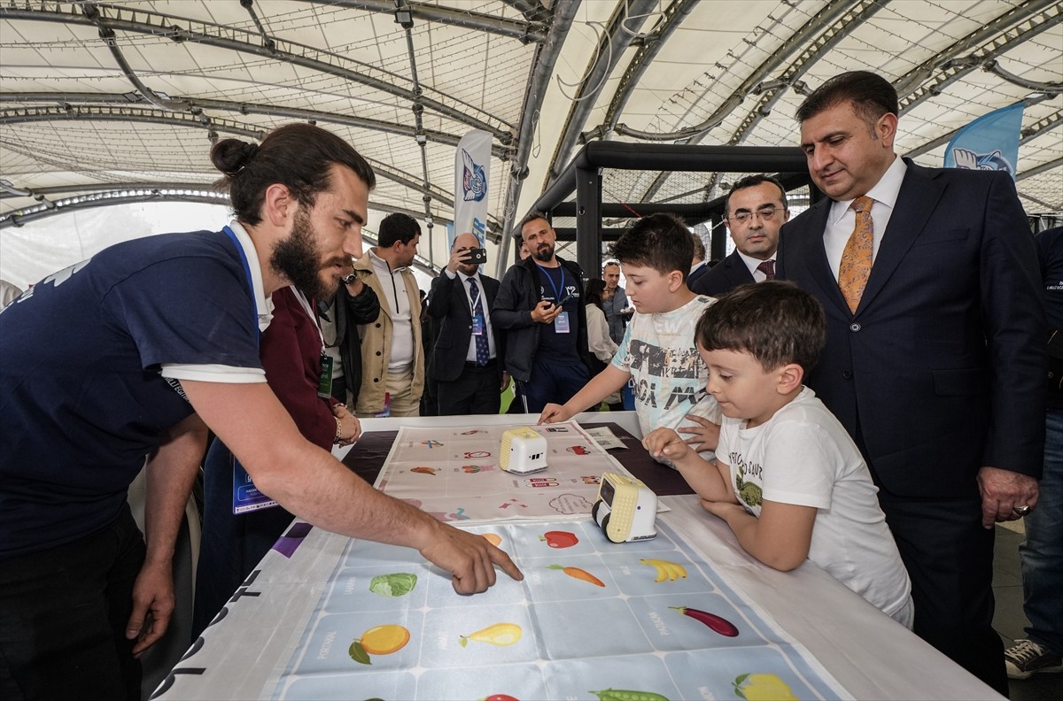 İstanbul Milli Eğitim Müdürlüğünün yürütücülüğü ve Güngören Belediyesinin ev sahipliğinde...