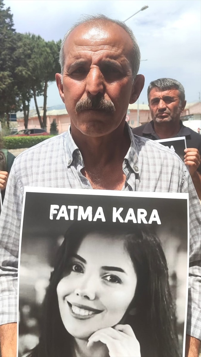İzmir'in Ödemiş ilçesinde eski kız arkadaşı Fatma Kara'yı öldürdüğü öne sürülen Olgun Gacar...