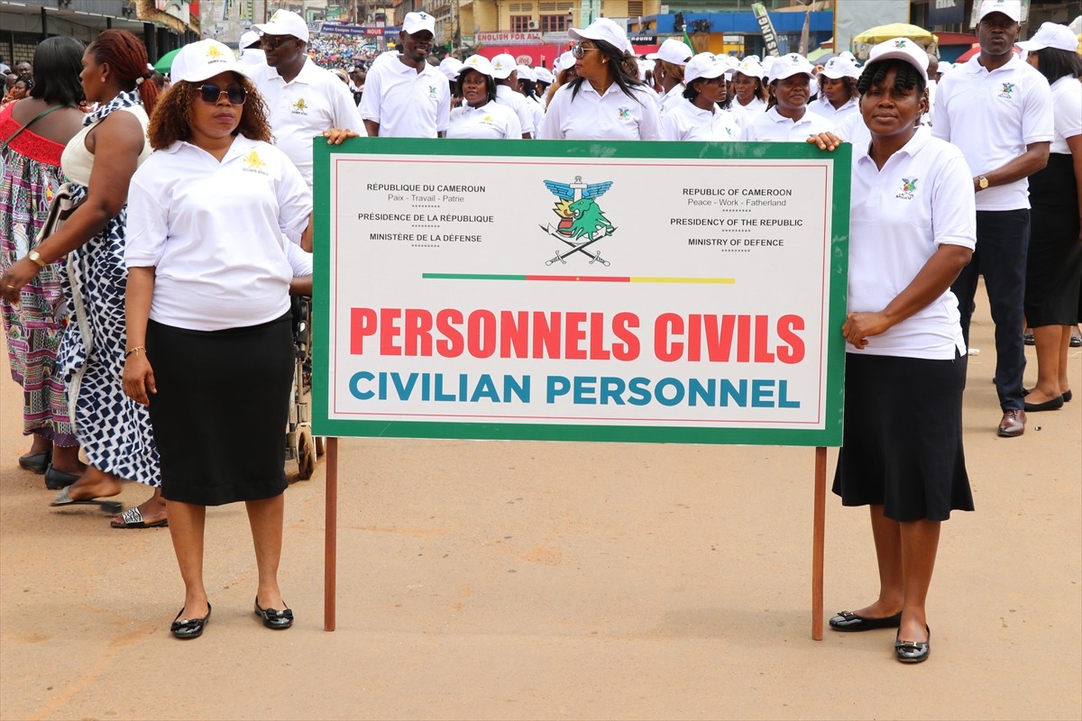 Kamerun'da, 1 Mayıs Emek ve Dayanışma Günü, "Kamerun için sosyal diyalog ve onurlu iş" temasıyla...