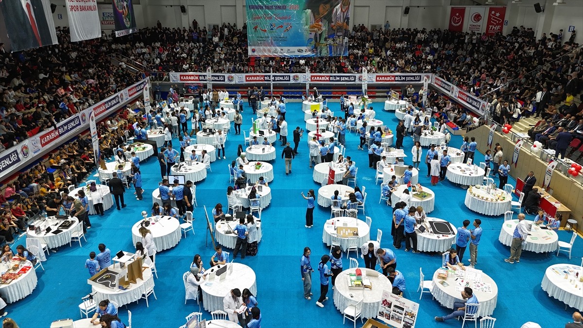 Karabük'te 2. Bilim Şenliği düzenlendi.