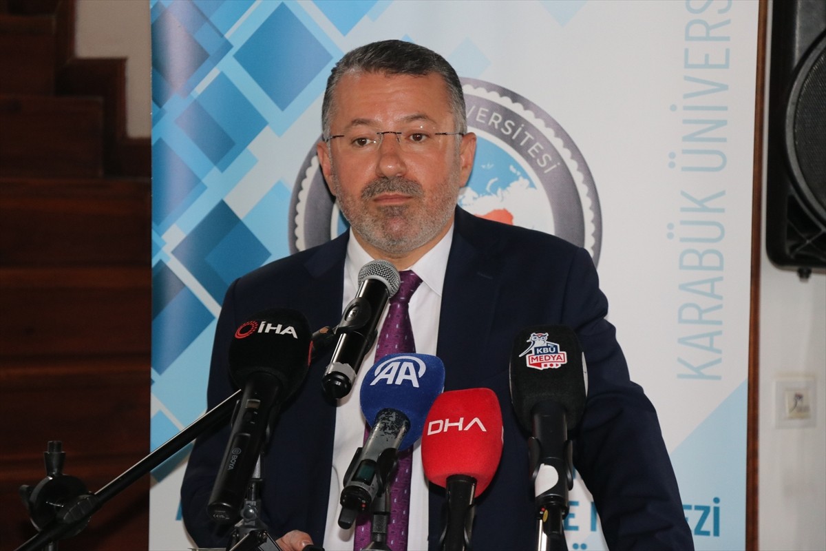 Karabük Üniversitesi Safranbolu Prof. Dr. Fuat Sezgin Bilim ve Sanat Akademisi'nde Kamu...