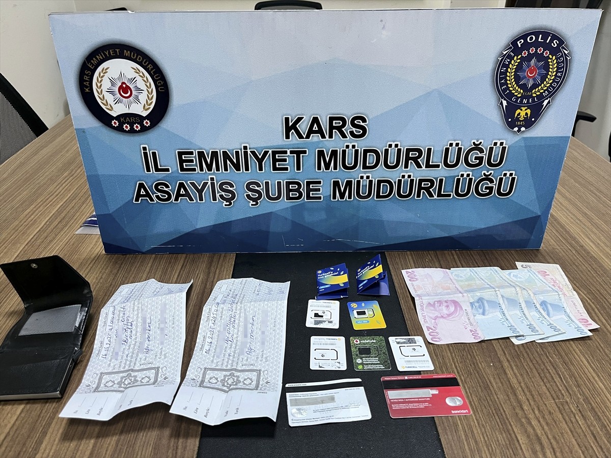 Kars'ta Kurban Bayramı öncesi sosyal medya üzerinden sahte kurbanlık ilanı vererek vatandaşları...