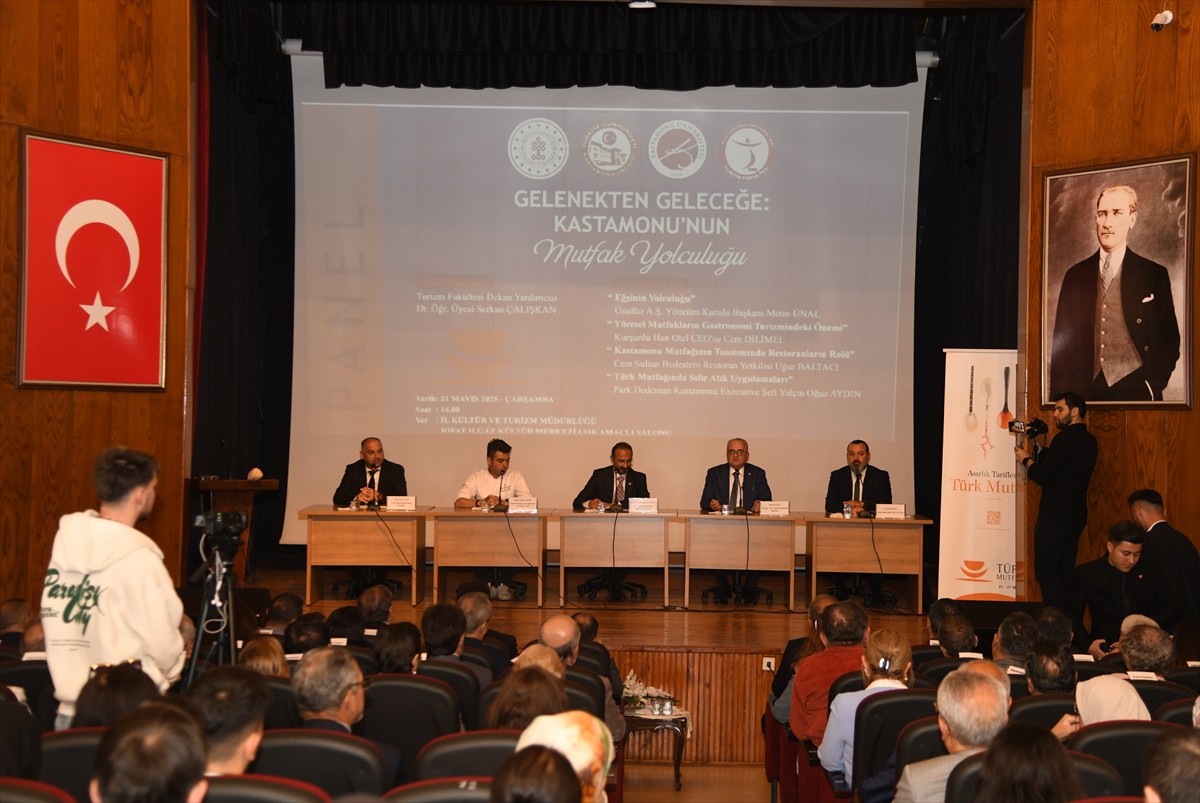 Kastamonu'da "Uluslararası Kastamonu Kültür Günleri 3" etkinliği başladı. Etkinlik kapsamında...