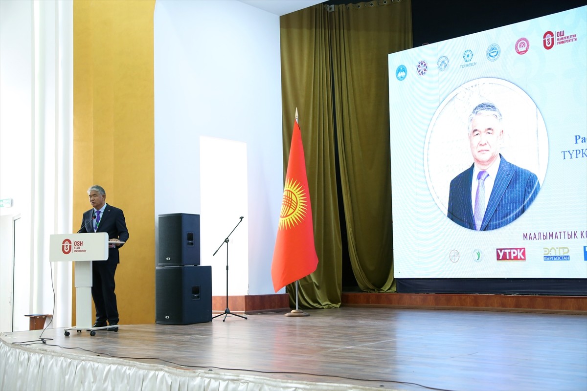 Kırgızistan'ın Oş şehrinde, Türkiye, Azerbaycan, Kazakistan, Özbekistan, Türkmenistan, Macaristan...