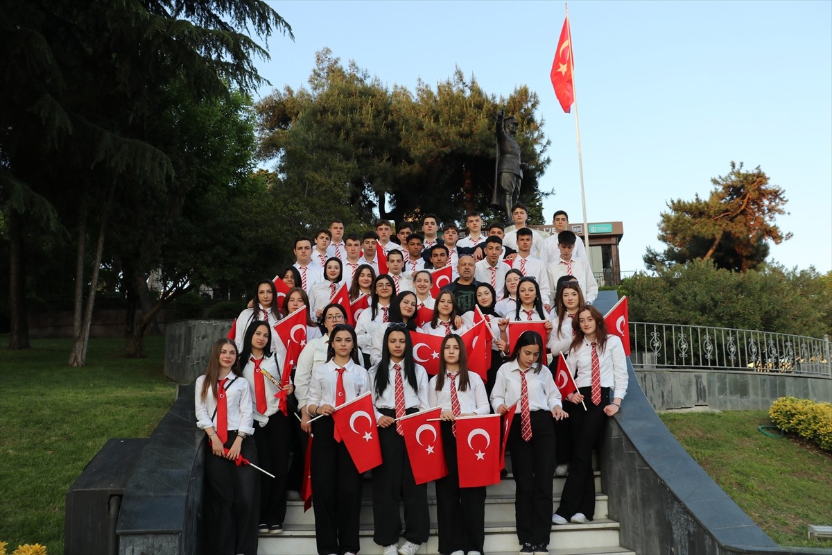 Kocaeli Büyükşehir Belediyesi'nin 19 Mayıs Atatürk'ü Anma, Gençlik ve Spor Bayramı etkinlikleri...