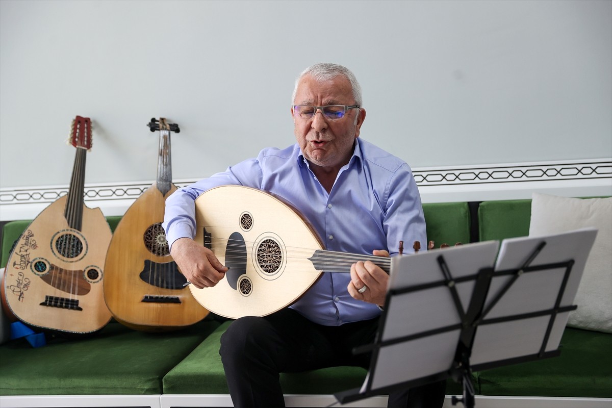 Konya'da otomotiv yedek parça üreten 66 yaşındaki sanayici Ömer Faruk Meydan, yoğun iş temposunun...