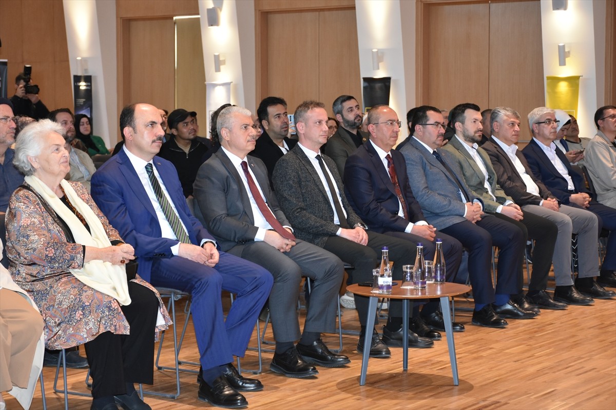 Konya'da Teşrif-i Mevlana etkinlikleri kapsamında düzenlenen 6. Sufi Sinema Festivali'nin açılışı...