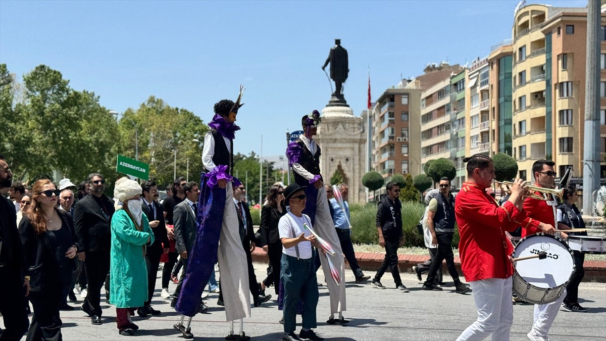Konya Devlet Tiyatrosunun ev sahipliğinde düzenlenen 17. Bin Nefes Bir Ses Uluslararası Türkçe...