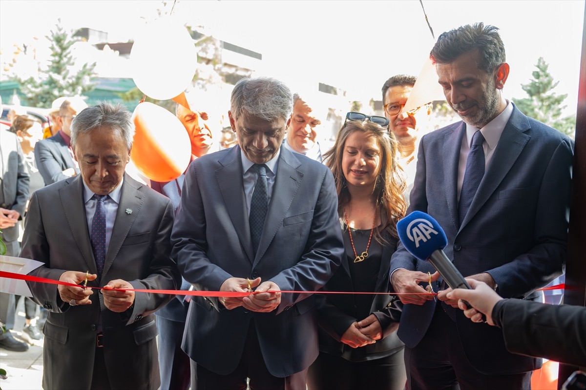 Kültür ve Turizm Bakan Yardımcısı Nadir Alparslan'ın(sağ 2) katılımıyla Ankara Turist Rehberleri...