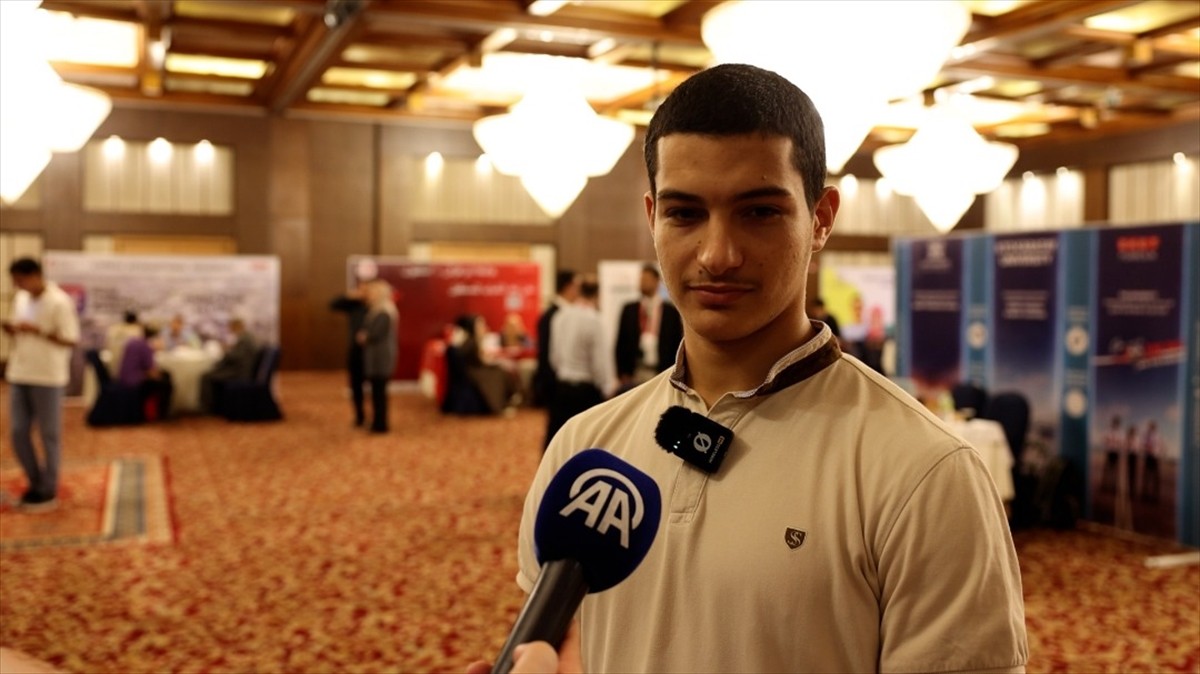 Libya'daki başarılı öğrenciler iki ülke arasındaki kültürel yakınlık, ulaşımın kolaylığı ve Türk...