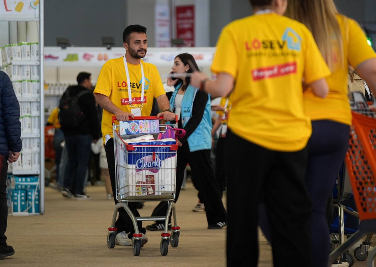 Lösemili Çocuklar Sağlık ve Eğitim Vakfının (LÖSEV), kanser tedavisi gören çocuklar ve ailelerinin...