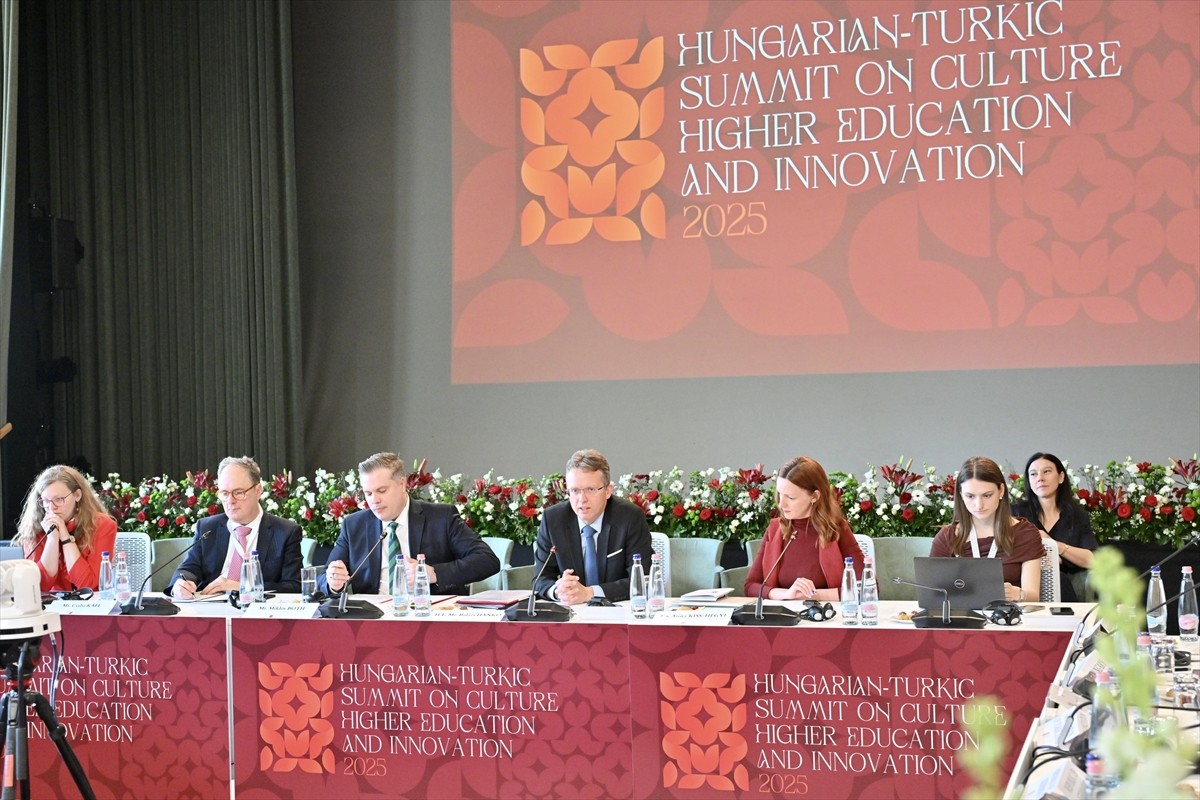 Macaristan'ın başkenti Budapeşte'de, Türk Devletleri ile Macaristan arasında kültür...