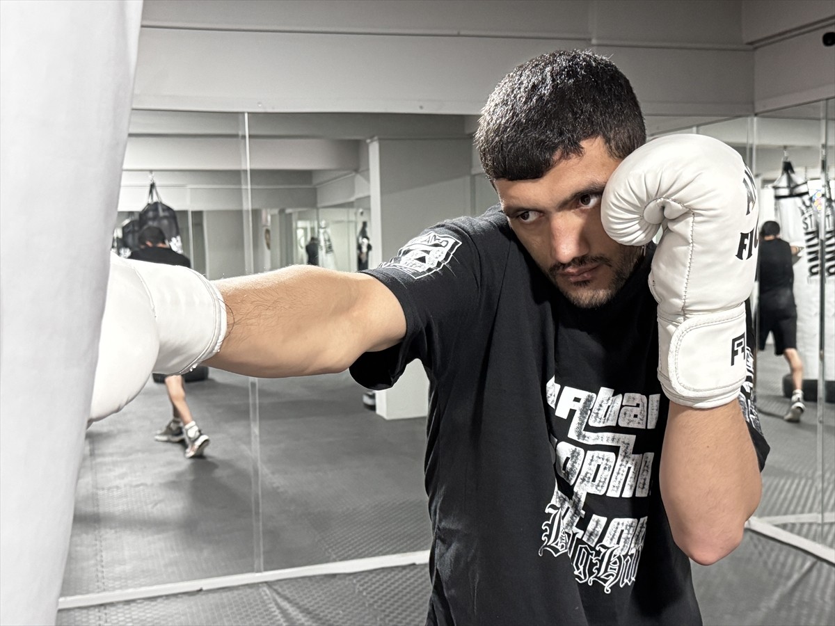 Muaythaide Türkiye, Avrupa ve dünya şampiyonlukları kazanan milli sporcu Sercan Koç, bu ay...