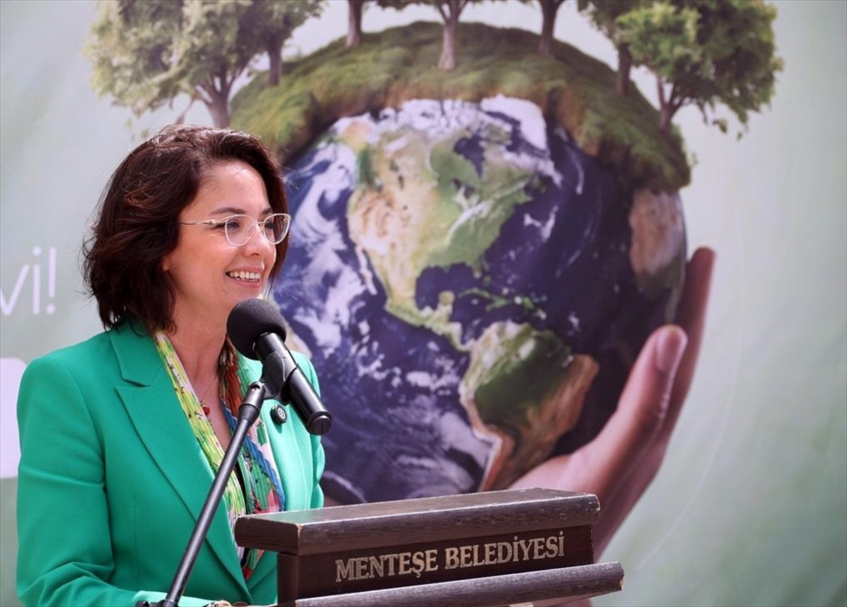 Muğla'nın Menteşe ilçesinde, Dünya Çevre Günü etkinlikleri kapsamında eski Muğla evlerinin...