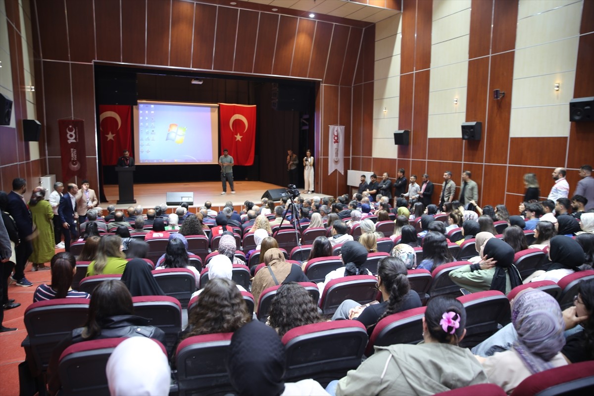 Muş Alparslan Üniversitesi Varto Gıyasettin Bingöl Meslek Yüksekokulu tarafından "Tarih, Bilim ve...