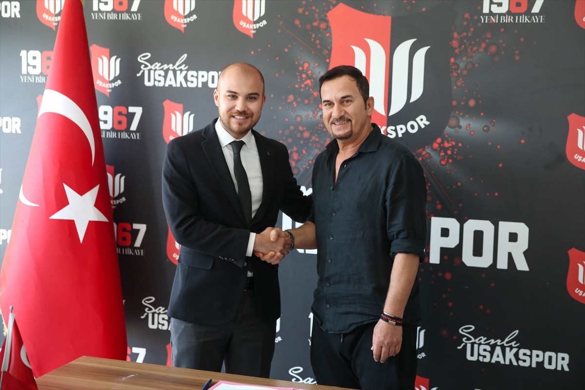 Nesine 3. Lig ekiplerinden Uşakspor'da teknik direktörlük görevine eski milli futbolcu Ergün Penbe...