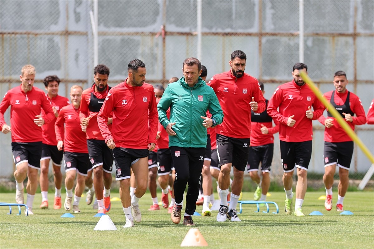 Net Global Sivasspor, Trendyol Süper Lig'in 36. haftasında deplasmanda Reeder Samsunspor ile...