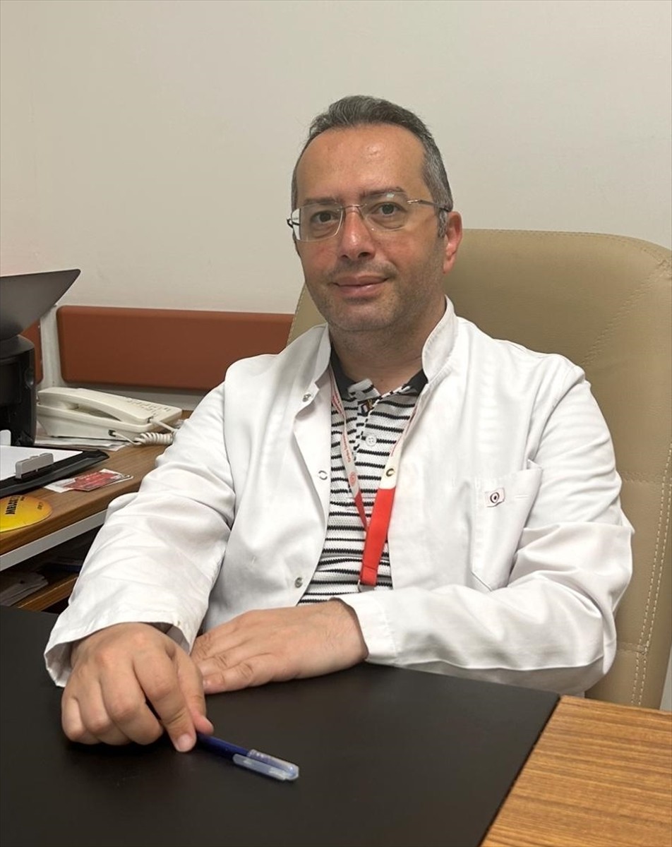 Ordu Üniversitesi (ODÜ) Tıp Fakültesi Acil Tıp Ana Bilim Dalı Başkanı Doç. Dr. Ali Aygün, yılan...