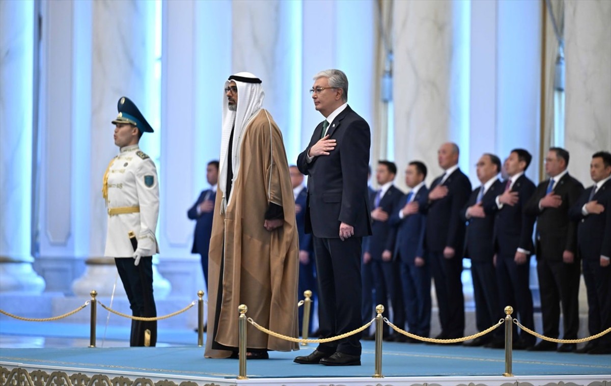 Resmi ziyaret kapsamında başkent Astana’ya gelen Birleşik Arap Emirlikleri (BAE) Abu Dabi Veliaht...