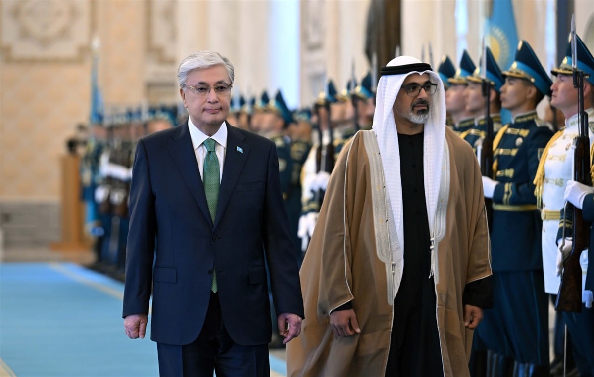 Resmi ziyaret kapsamında başkent Astana’ya gelen Birleşik Arap Emirlikleri (BAE) Abu Dabi Veliaht...