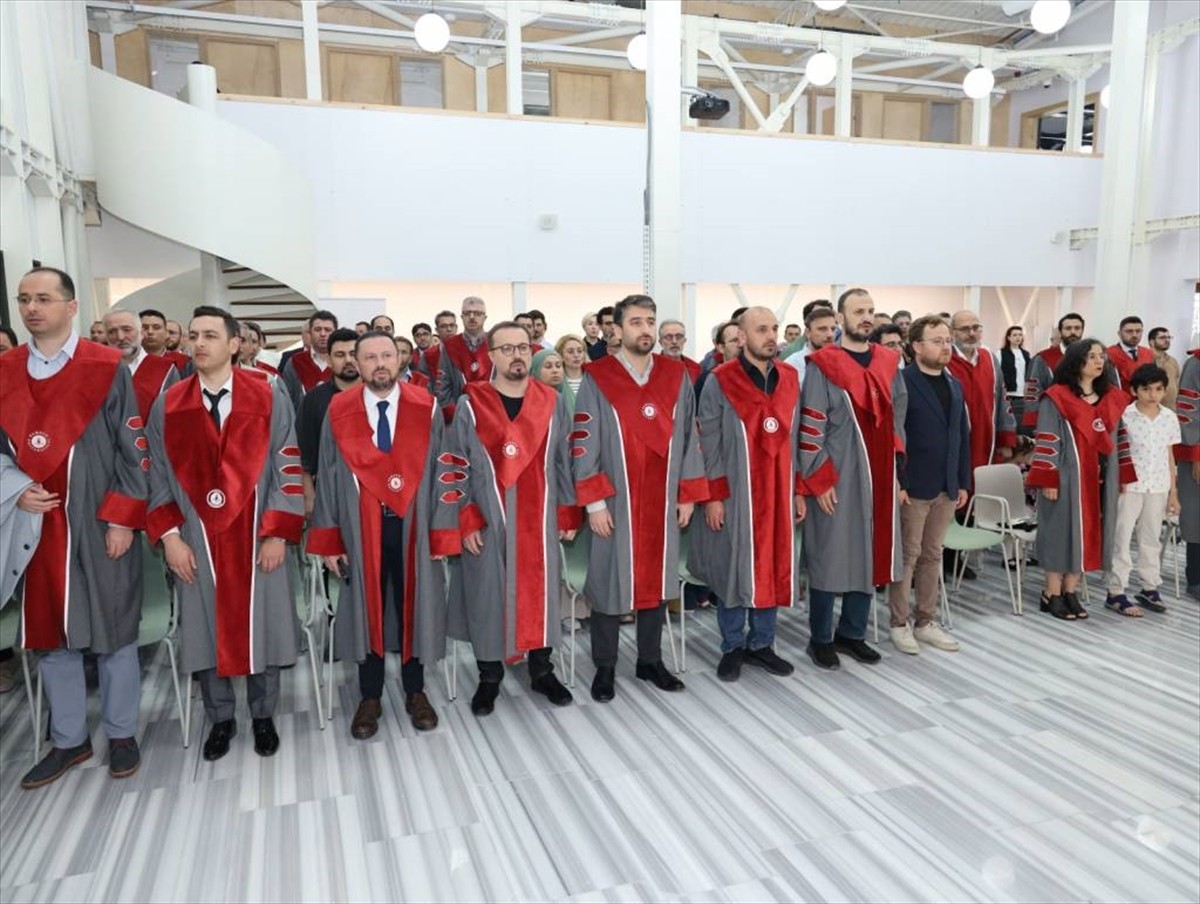 Samsun Üniversitesinin 7. kuruluş yıl dönümü düzenlenen törenle kutlandı. 