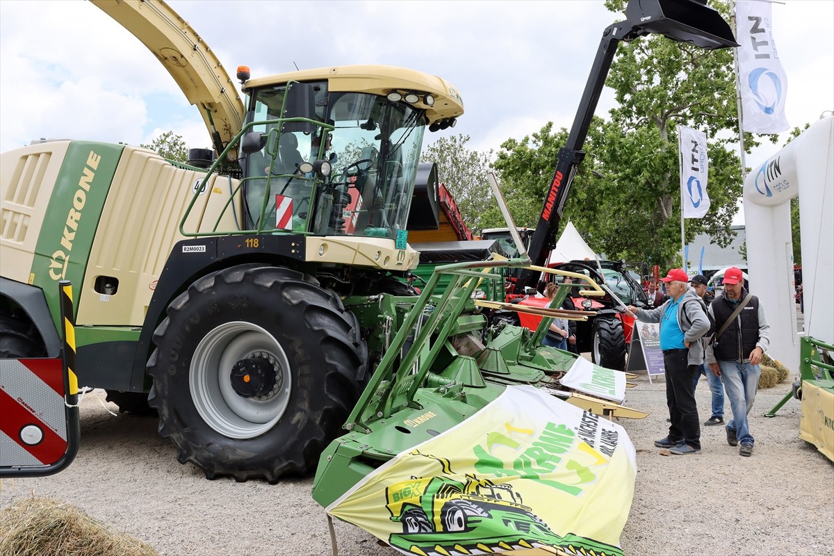 Sırbistan'ın Novi Sad kentinde, bu yıl 92'ncisi düzenlenen Uluslararası Tarım Fuarı, kapılarını...