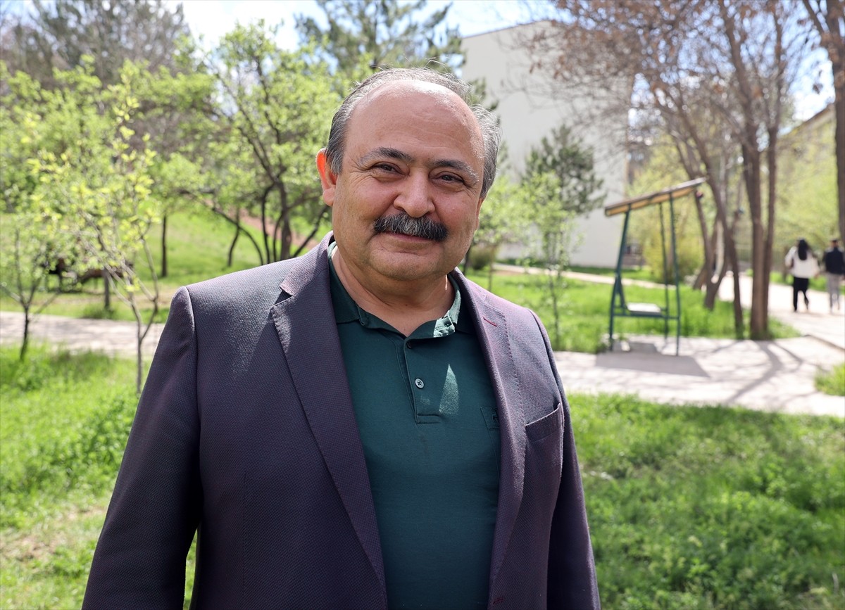 Sivas Cumhuriyet Üniversitesi Tıp Fakültesi Halk Sağlığı Ana Bilim Dalı Öğretim Üyesi Prof. Dr....