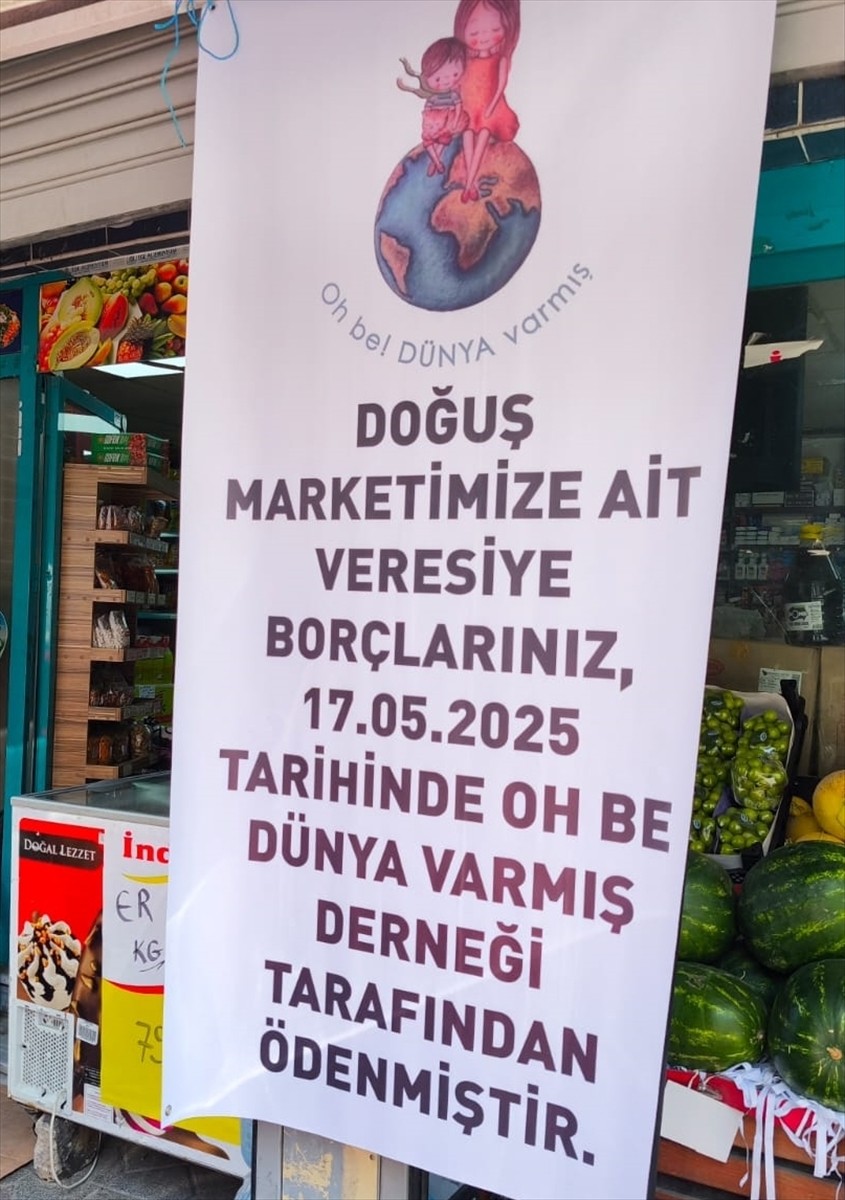 Sultangazi'de bir marketin veresiye defterindeki yaklaşık 350 bin liralık borç, Osmanlı döneminden...
