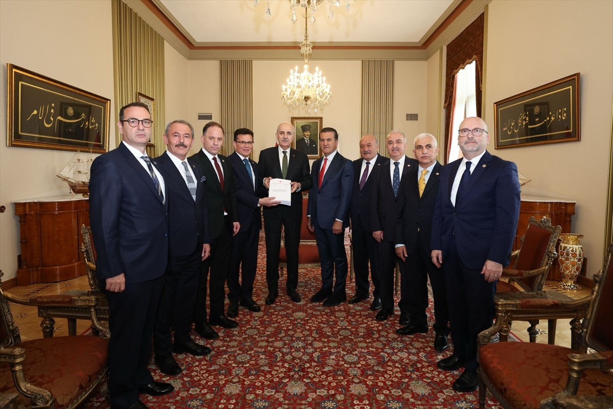 TBMM İliç Maden Kazasını Araştırma Komisyonu Başkanı ve AK Parti Antalya Milletvekili Atay Uslu...