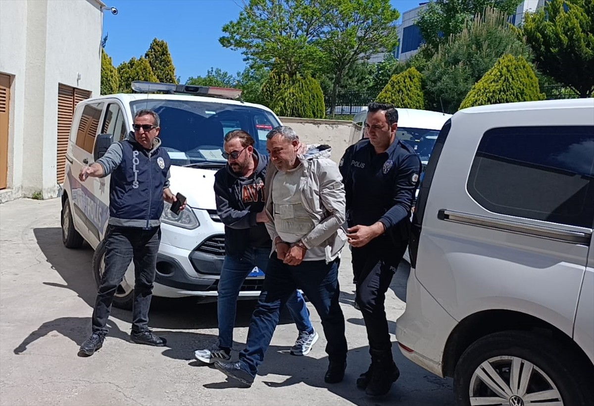 Tekirdağ'ın Kapaklı ilçesinde, tartıştığı oğlunu av tüfeğiyle vurarak öldüren baba...