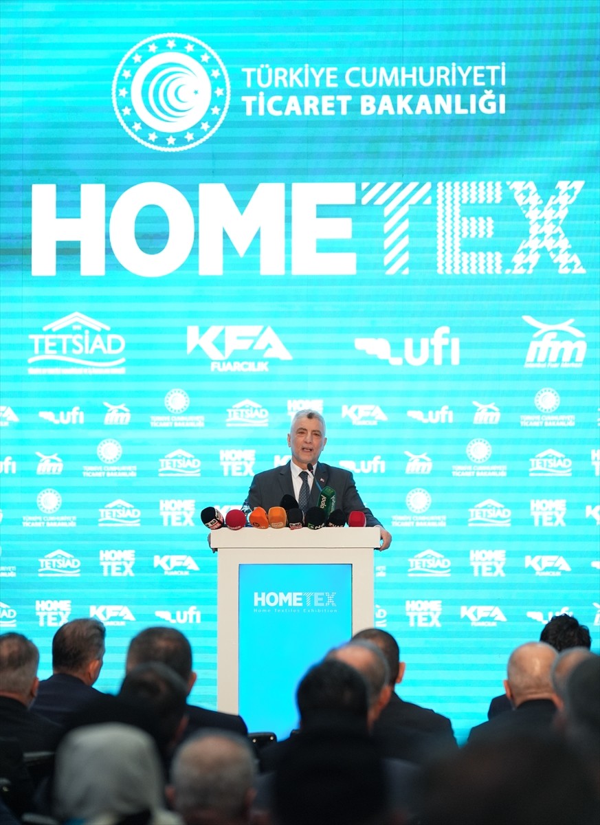 Ticaret Bakanı Ömer Bolat, Türkiye Ev Tekstili Sanayicileri ve İş İnsanları Derneği (TETSİAD)...