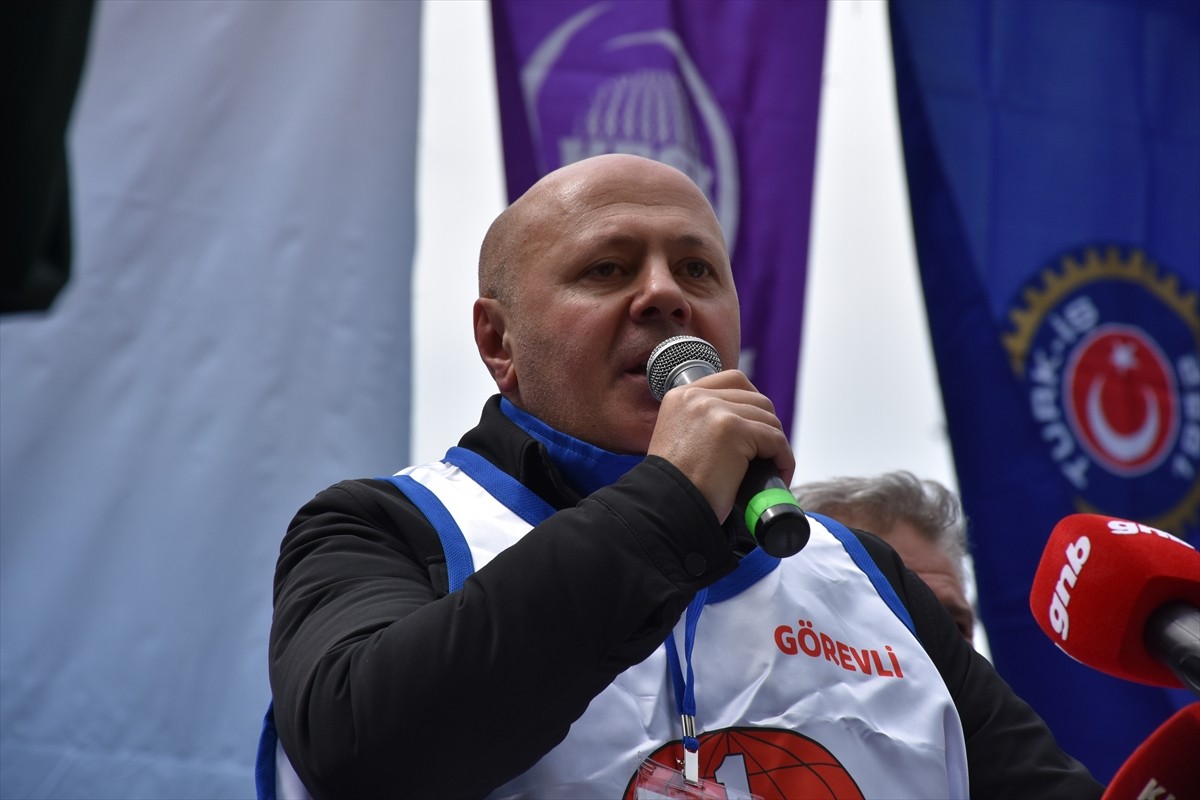 Trabzon, Ordu, Giresun ve Artvin'de 1 Mayıs Emek ve Dayanışma Günü dolayısıyla kutlama programları...