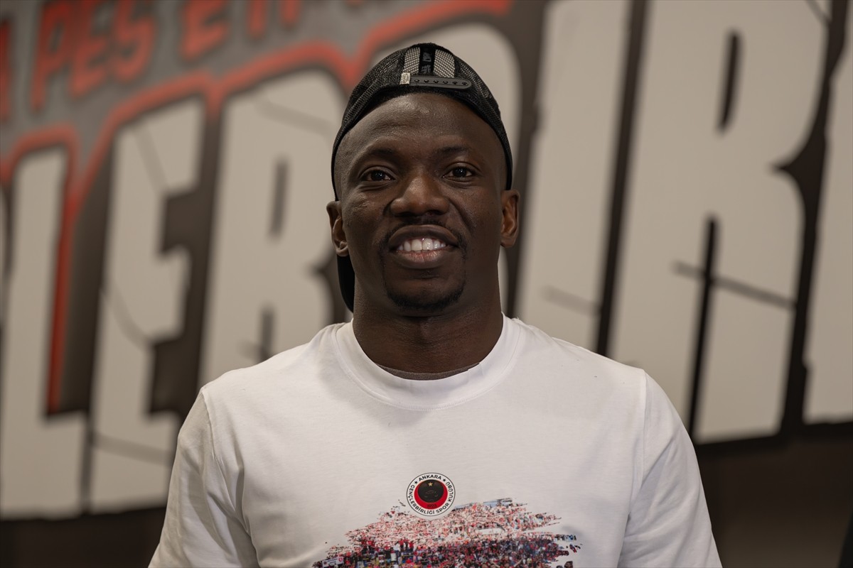 Trendyol Süper Lig'e yükselen Gençlerbirliği'nde hedefe ulaşmanın mutluluğu yaşanıyor....